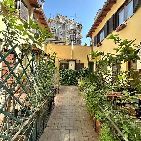Casa Pinolo * ローマ